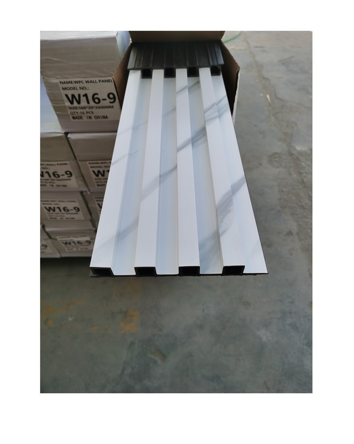 China WPC Factory Wooden Grains WPC Wall Panel